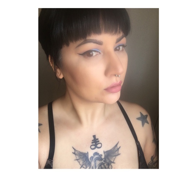 Meet your Posher, Denise - Picture 1 of 1